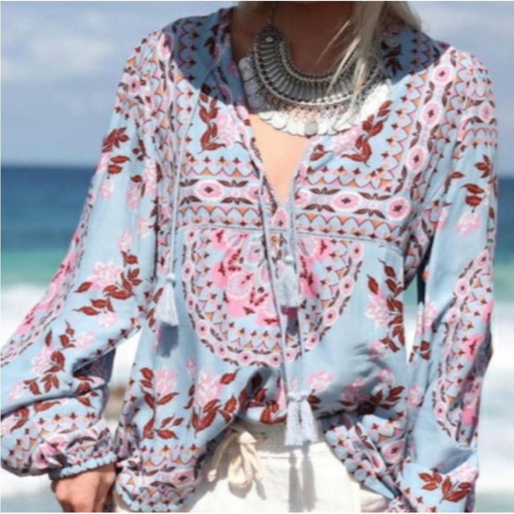 Spell and the Gypsy Pandora Top 🩵